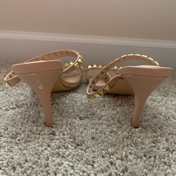Elegant stud embelished summer sandals. 8 1/2. Peach color. Mid heel - Picture 3 of 5